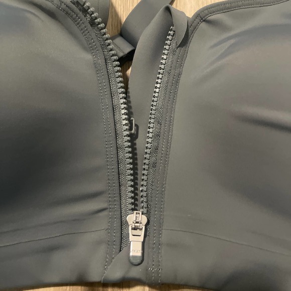 Athleta Advance Zip Front Bra 32DD - Picture 4 of 8